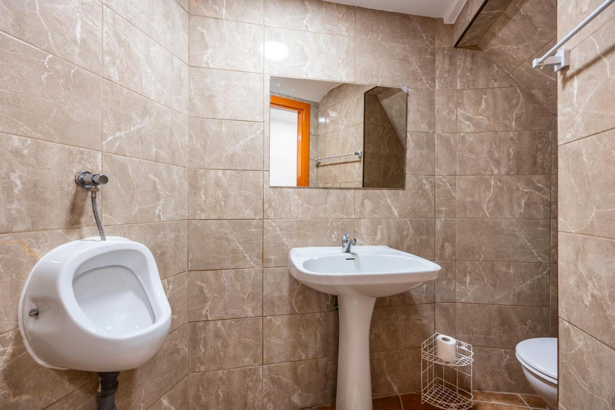 The Macarena Albergue