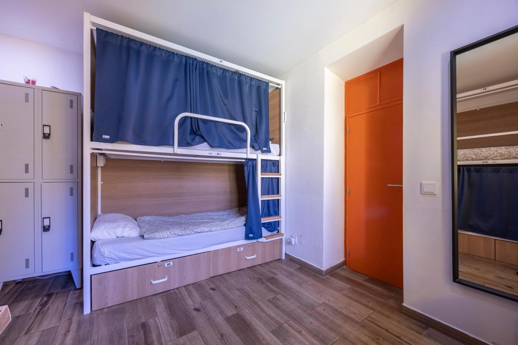 Albergue The Macarena *